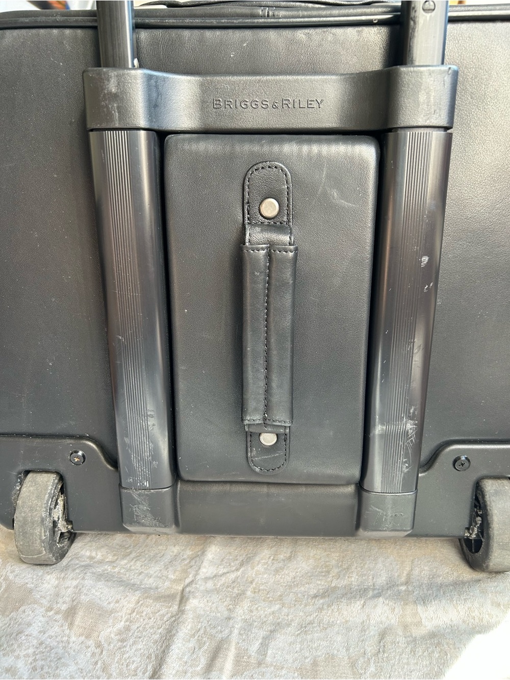 Briggs & Riley LEATHER rolling computer bag - Picture 6 of 6